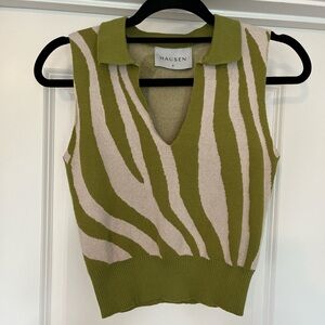 ❌SOLD❌HAUSEN green zebra cropped collared vest top